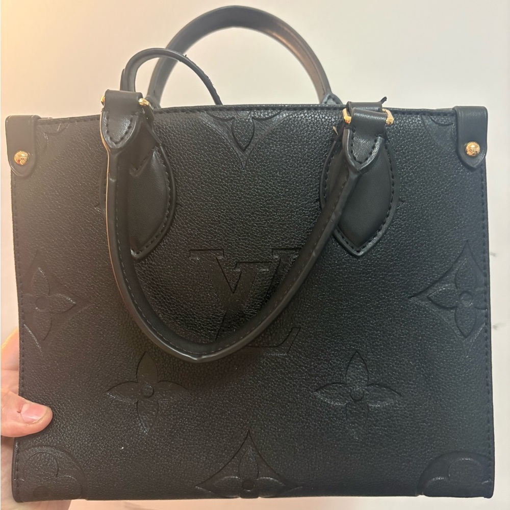 Louis Vuitton Black on the go pm - Picture 2 of 11
